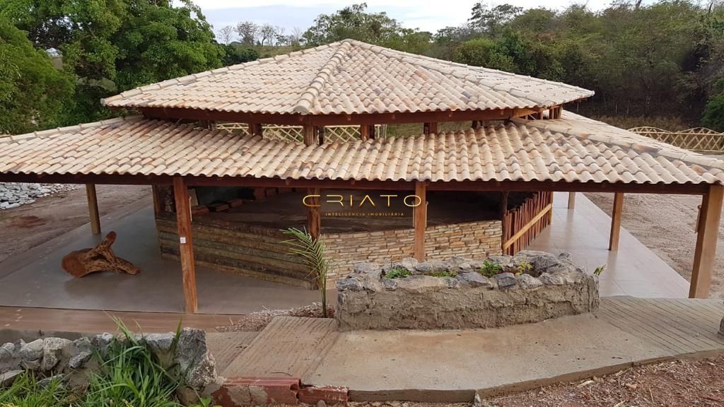 Fazenda à venda com 10 quartos, 100000m² - Foto 13