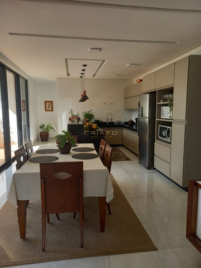 Casa à venda com 3 quartos, 270m² - Foto 5