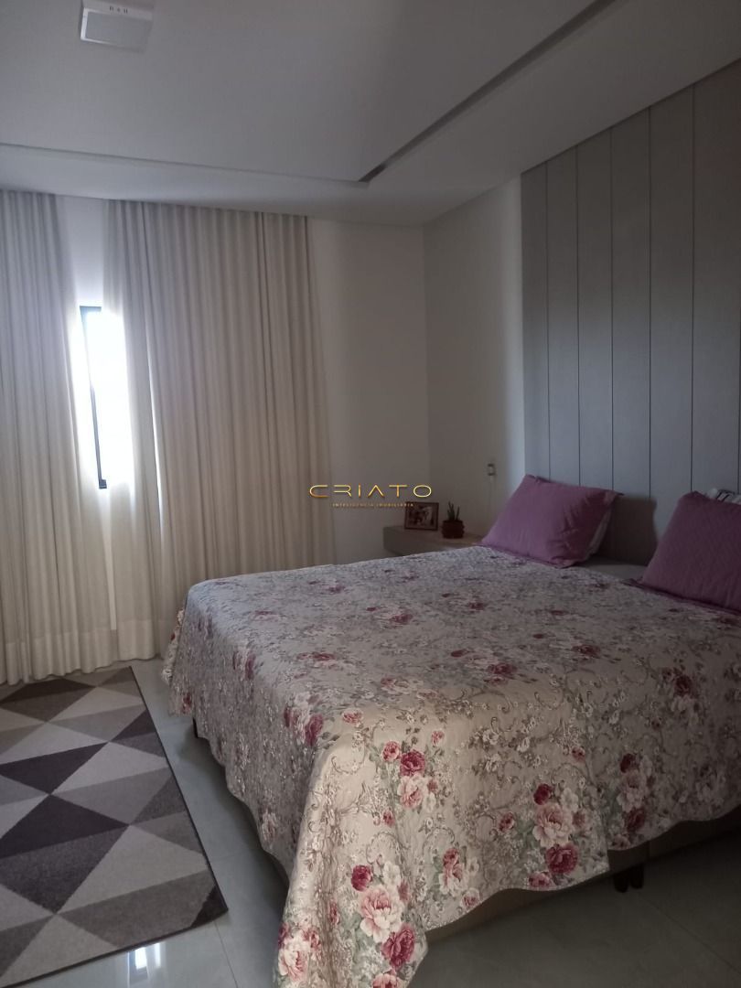 Casa à venda com 3 quartos, 270m² - Foto 12