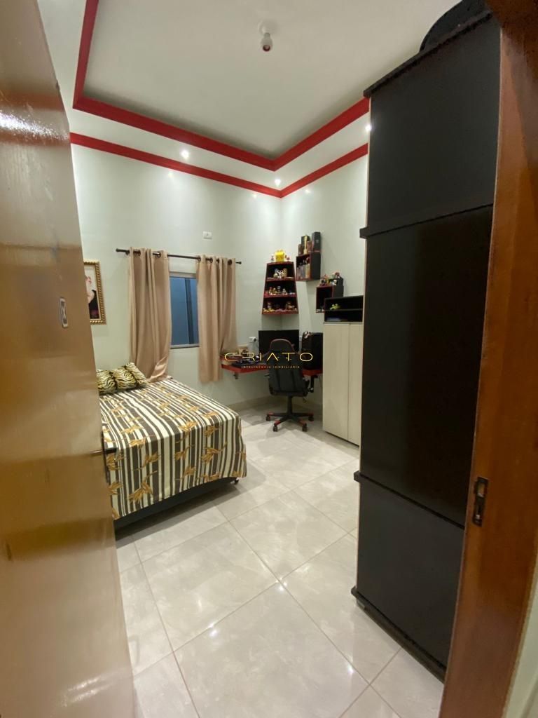 Sobrado com 3 dormitórios à venda, 290 m² por R$ 500.000,00 