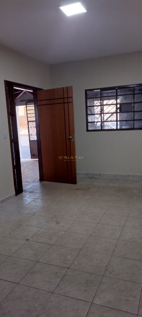 Casa à venda com 3 quartos, 206m² - Foto 5