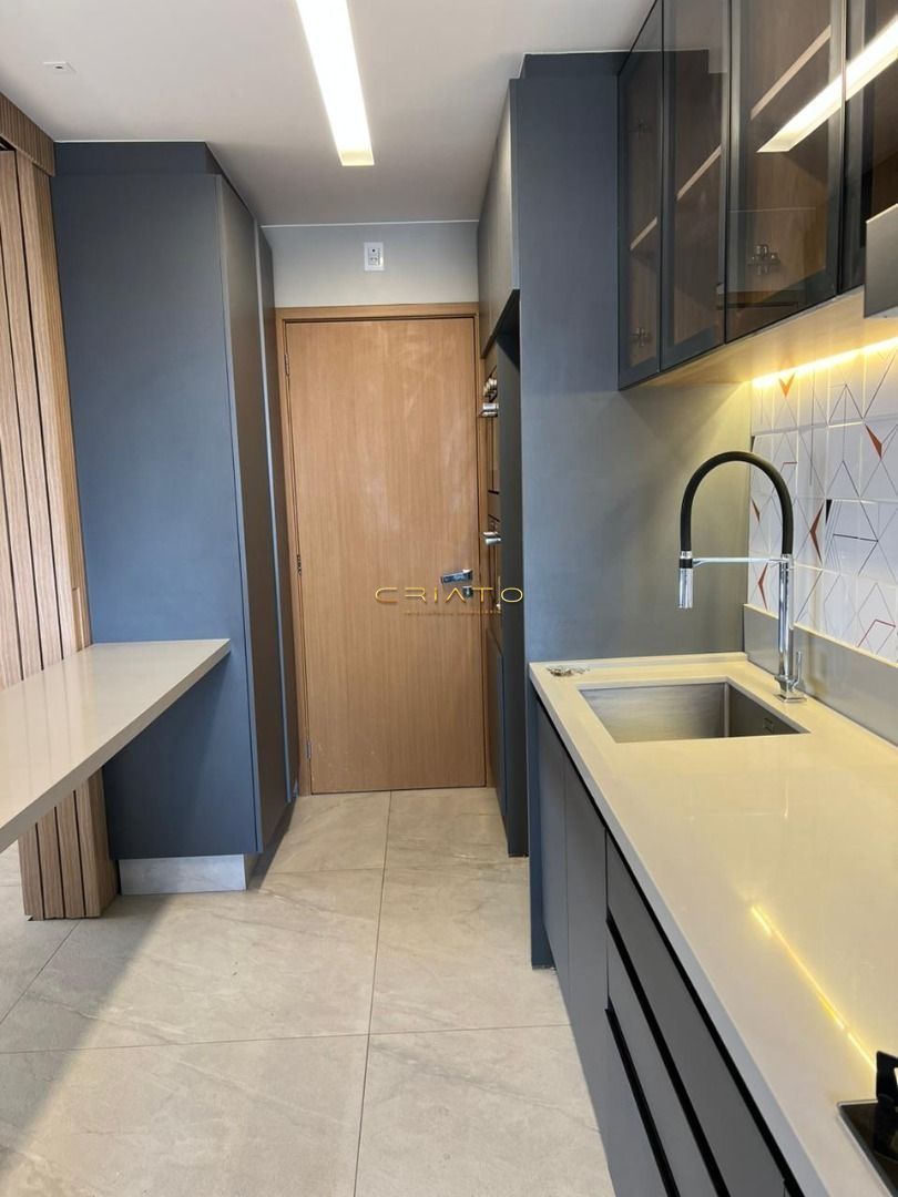 Apartamento à venda com 3 quartos, 125m² - Foto 9