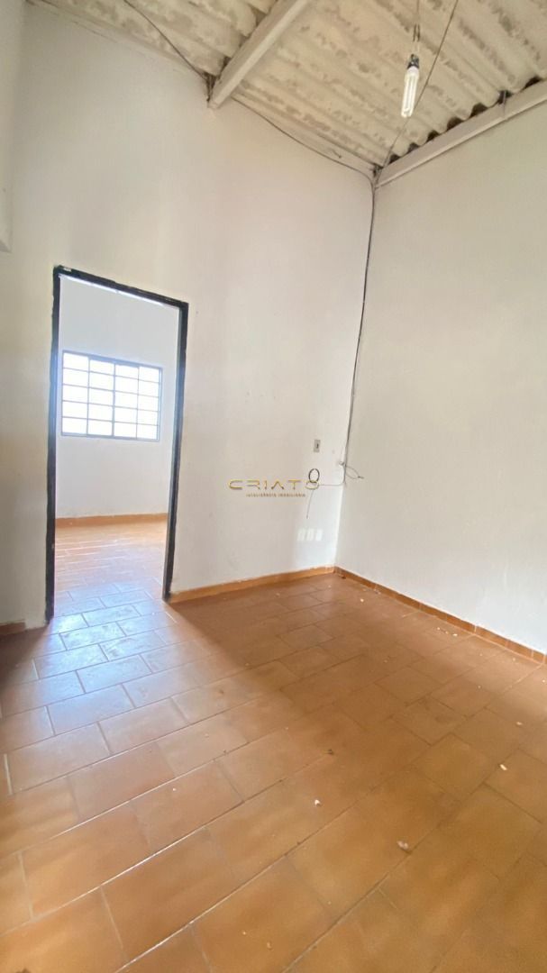 Casa à venda com 2 quartos, 295m² - Foto 10