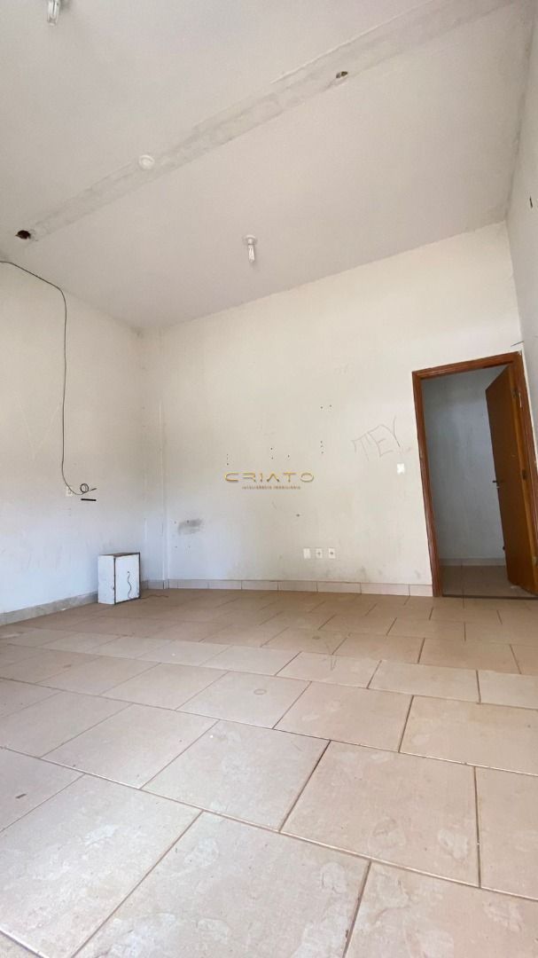 Casa à venda com 2 quartos, 295m² - Foto 9