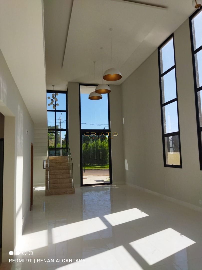 Casa à venda com 3 quartos, 257m² - Foto 3