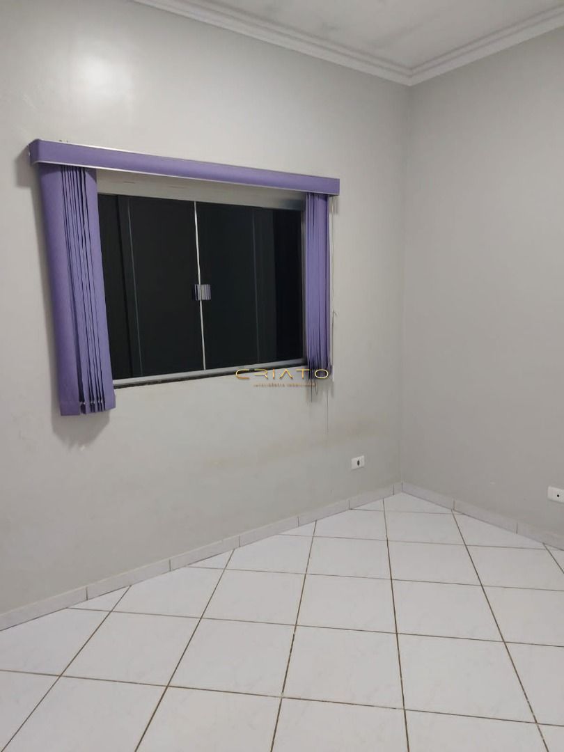 Casa à venda com 3 quartos, 210m² - Foto 12