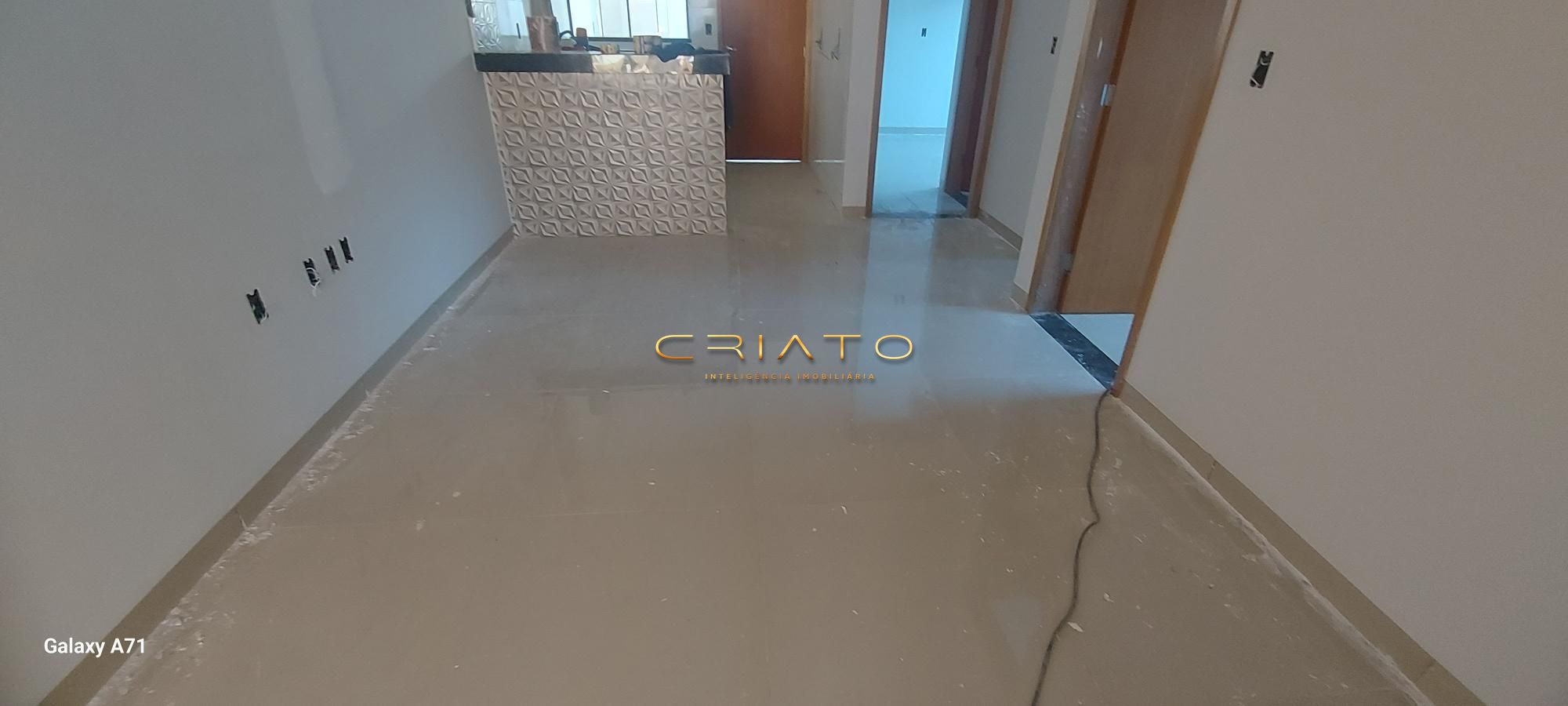 Apartamento à venda com 2 quartos, 59m² - Foto 1