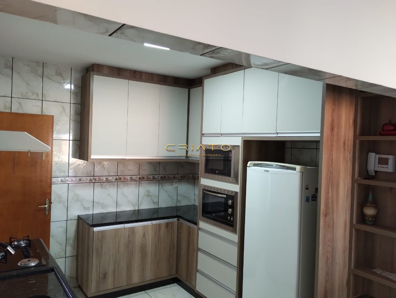 Casa à venda com 3 quartos, 275m² - Foto 6