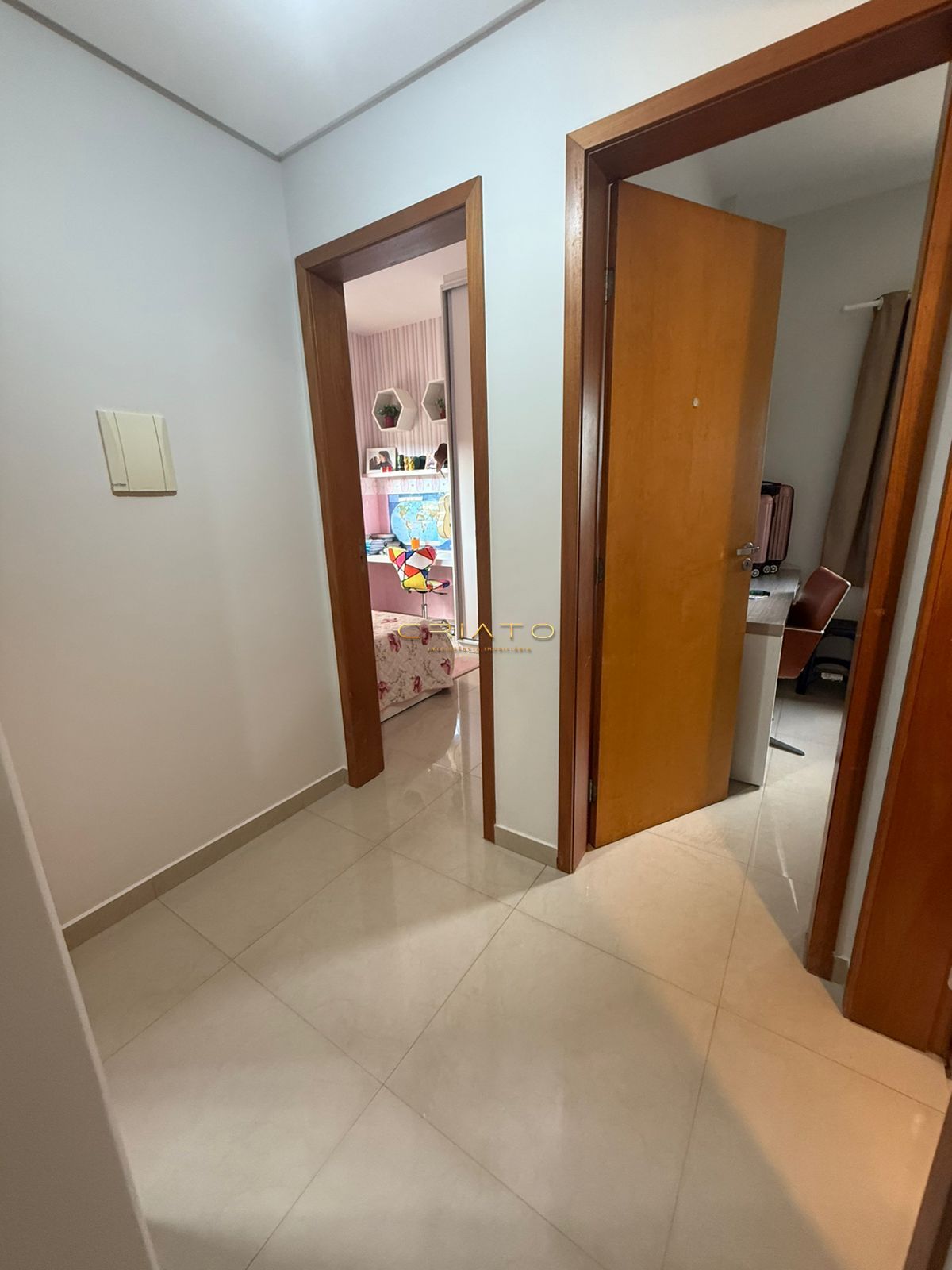 Apartamento com 3 Dormitórios à venda, 84 m² por R$ 420.000,00 Apartamento com 3 Dormitórios à venda, 84 m² por R$ 420.000,00