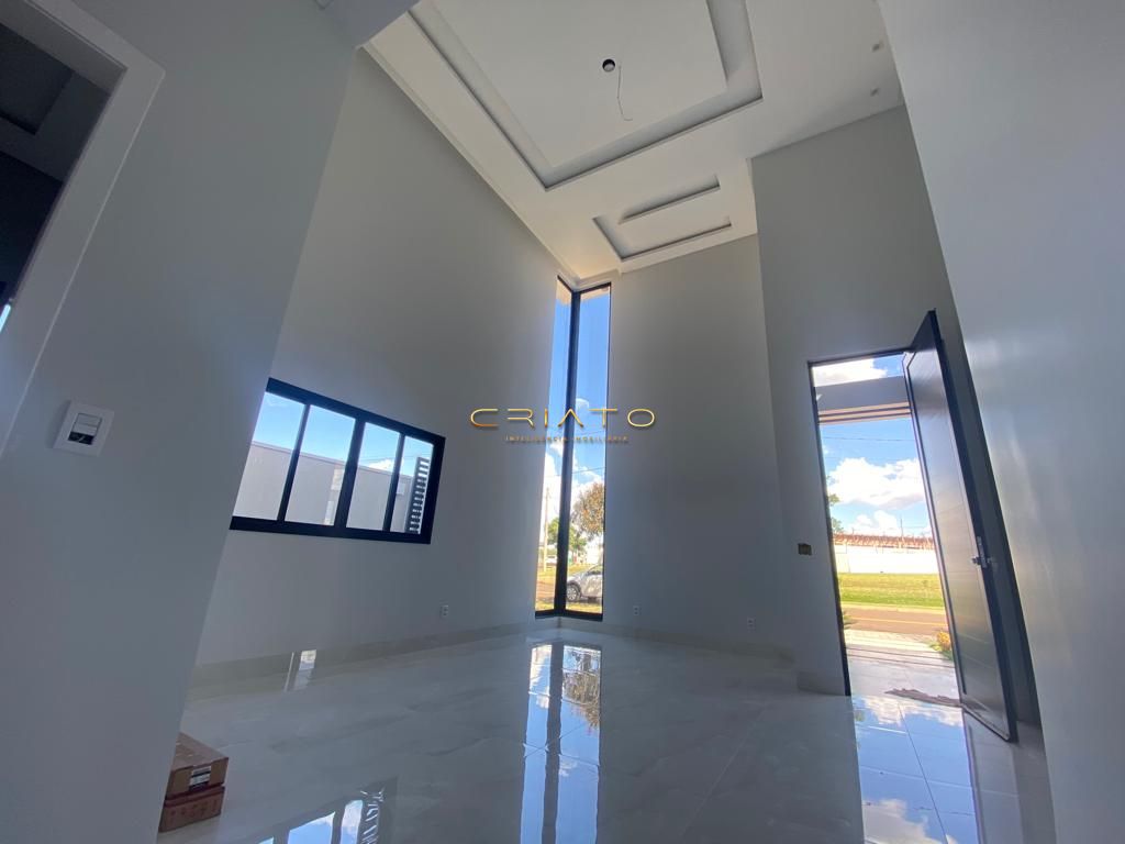 Casa à venda com 4 quartos, 201m² - Foto 4