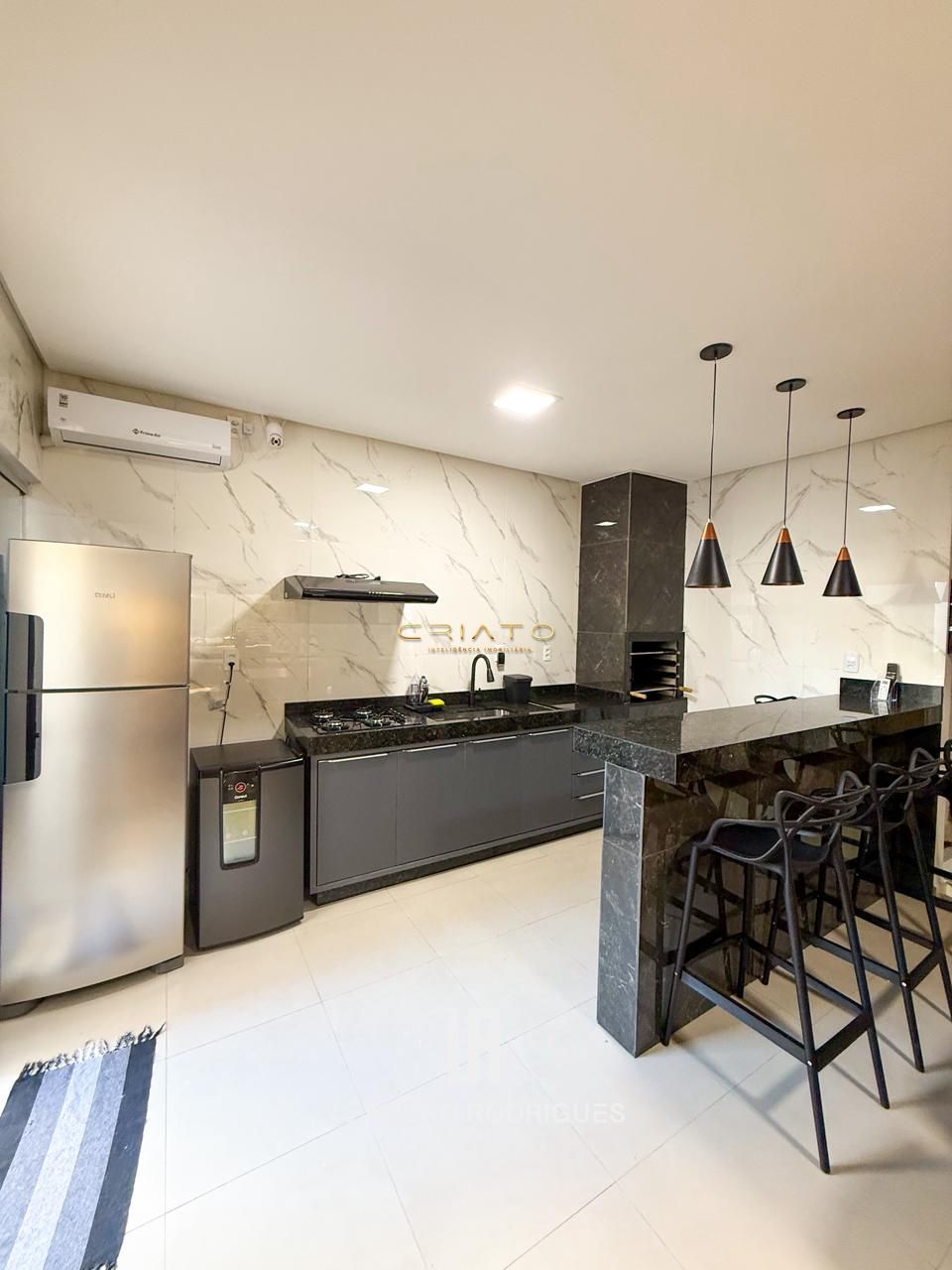 Casa em condomínio com 3 Dormitórios à venda, 210 m² por R$ 700.000,00 Casa em condomínio com 3 Dormitórios à venda, 210 m² por R$ 700.000,00