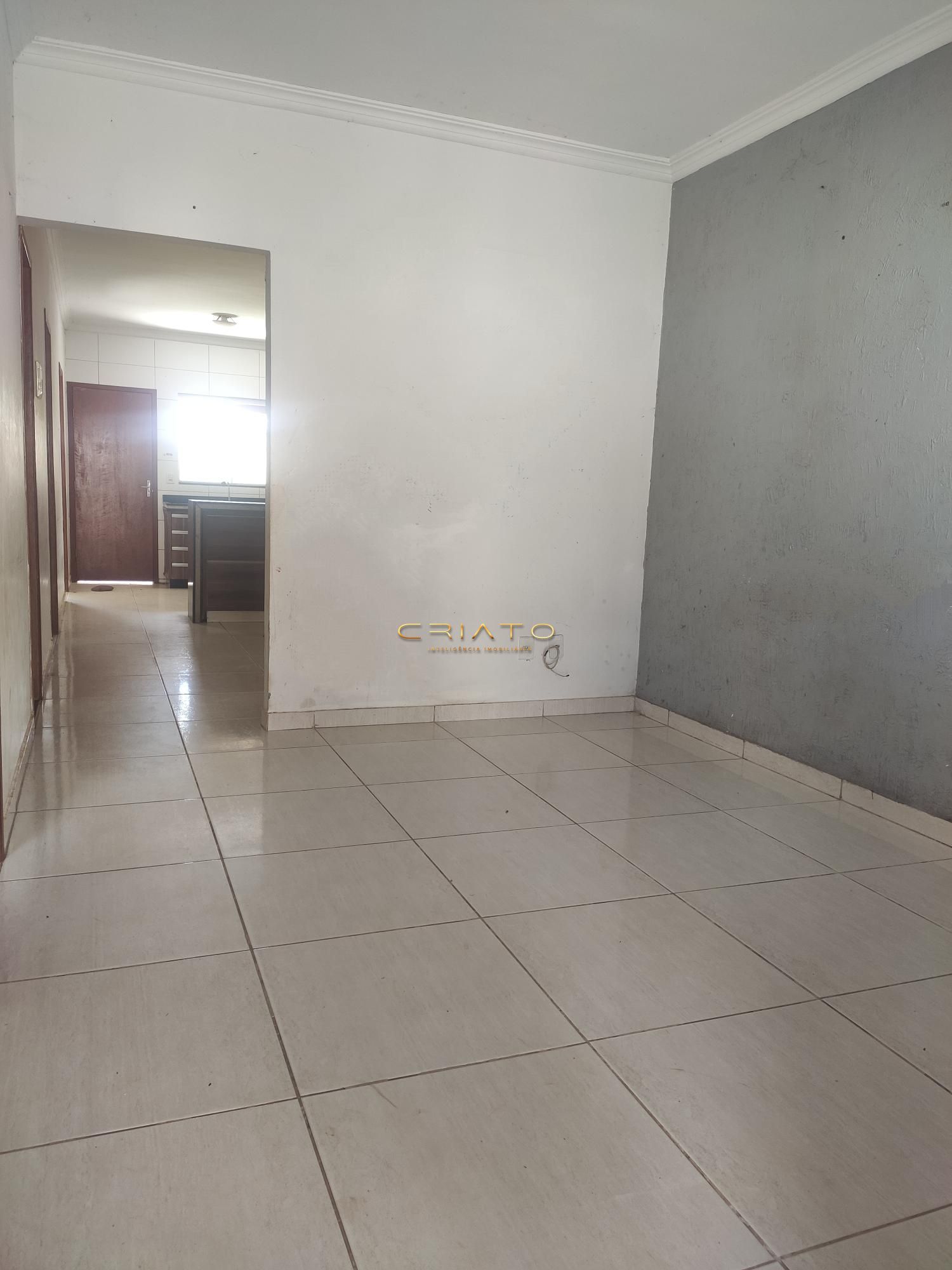 Casa à venda com 3 quartos, 90m² - Foto 2