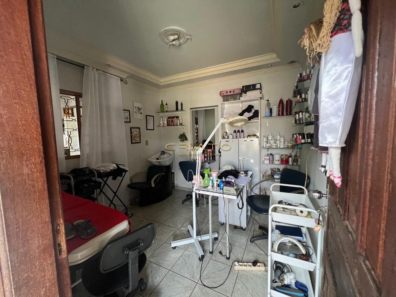 Casa à venda com 3 quartos, 218m² - Foto 13