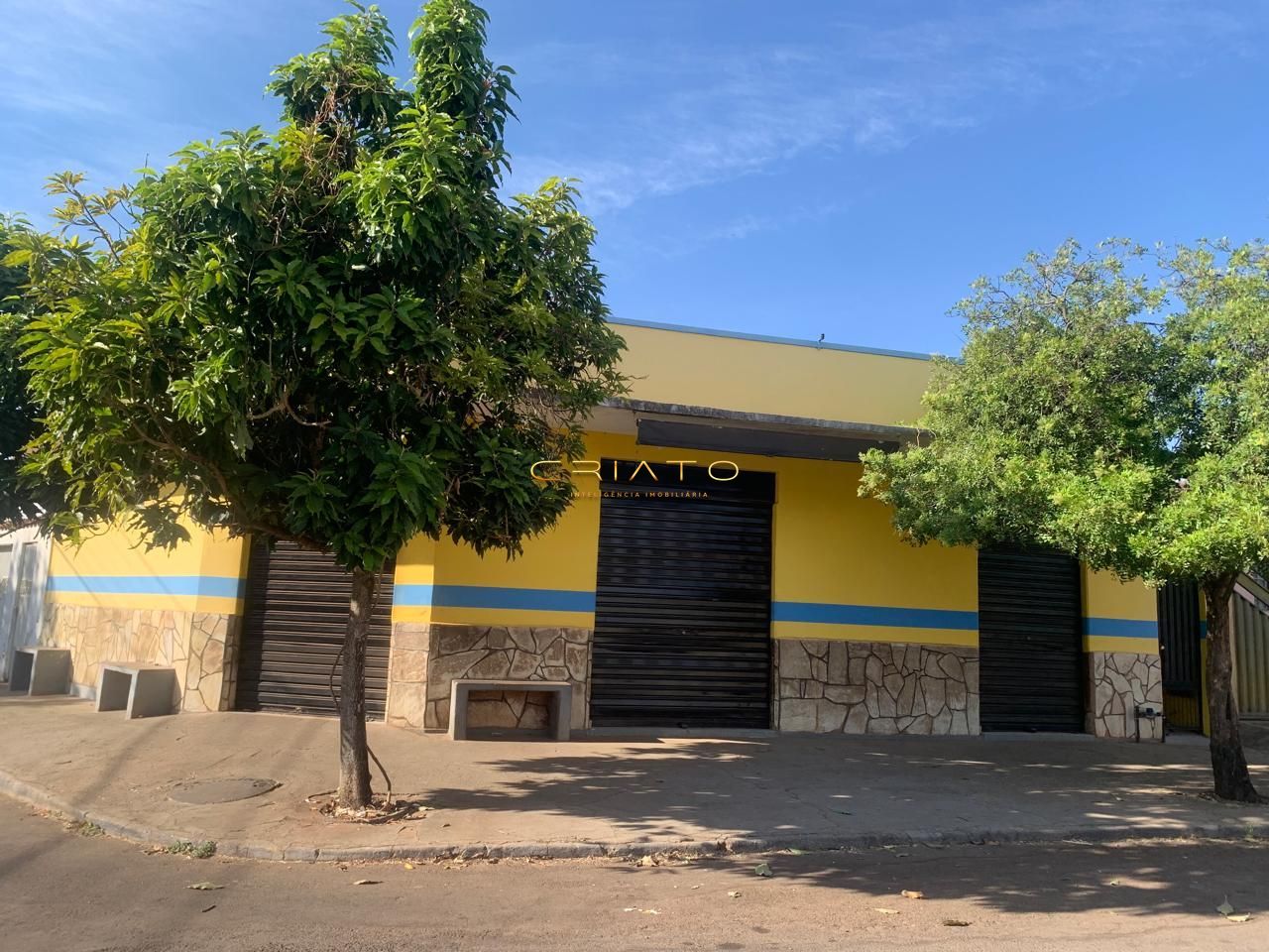 Excelente predio comercial para alugar , otimo para comercio ou igreja