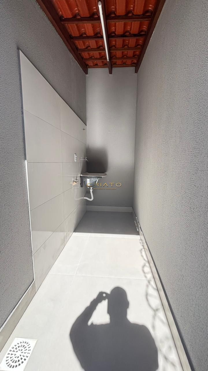 Casa à venda com 3 quartos, 93m² - Foto 15