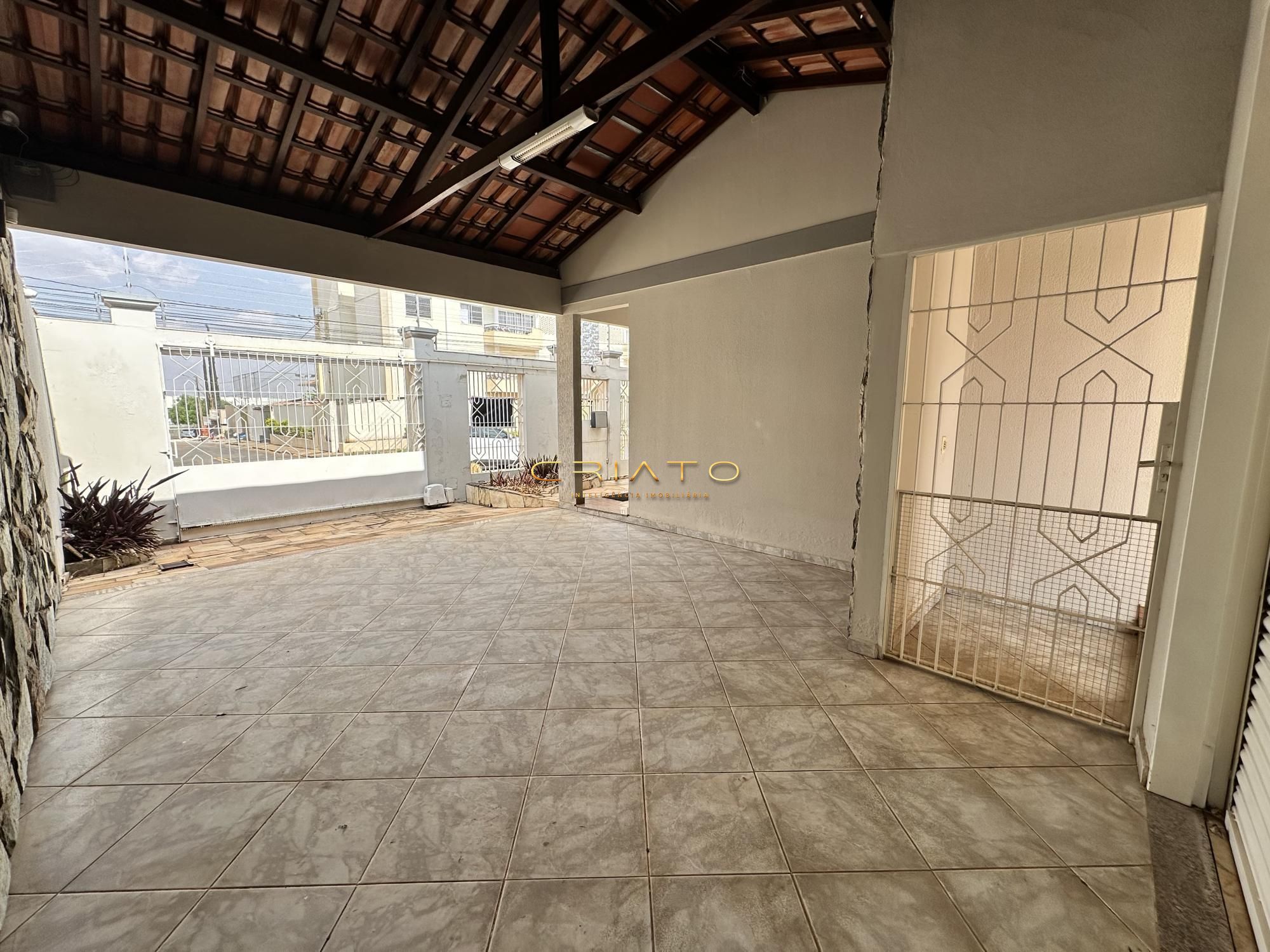 Sobrado à venda com 4 quartos, 475m² - Foto 3