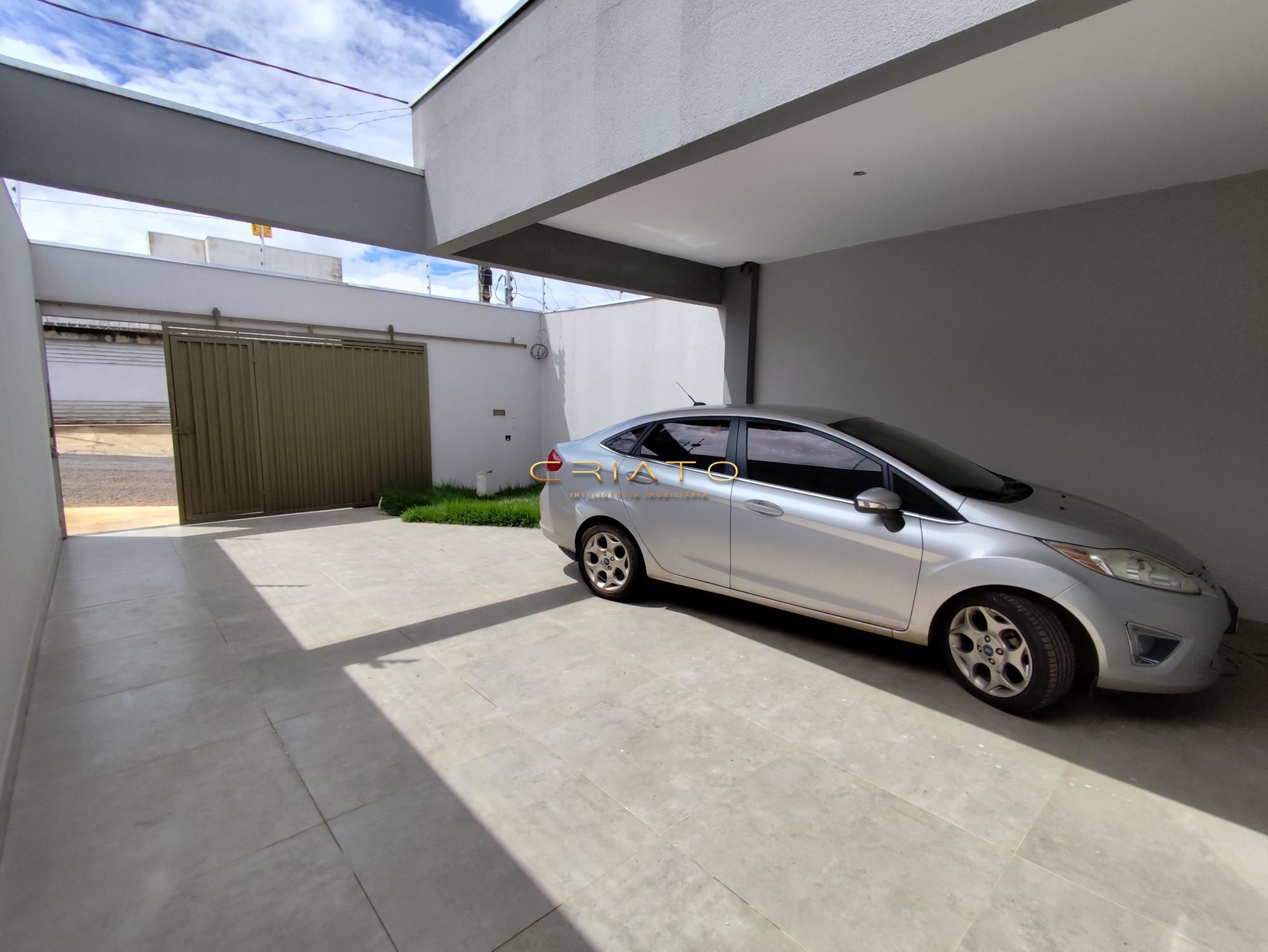 Casa à venda com 3 quartos, 100m² - Foto 1