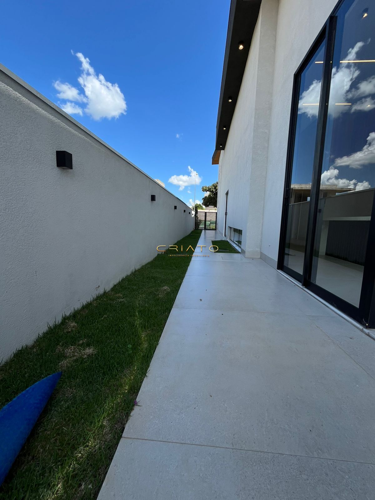 Casa de Condomínio à venda e aluguel com 4 quartos, 320m² - Foto 24