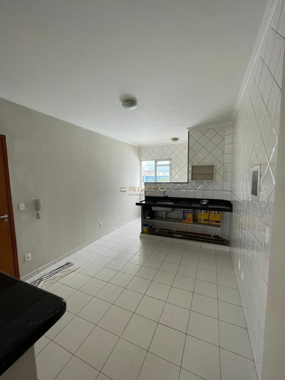 Apartamento à venda com 2 quartos, 69m² - Foto 2