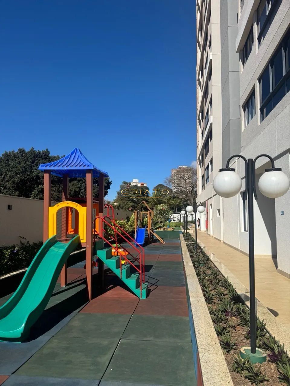 Apartamento com 2 Dormitórios à venda, 76 m² por R$ 700.000,00 Apartamento com 2 Dormitórios à venda, 76 m² por R$ 700.000,00