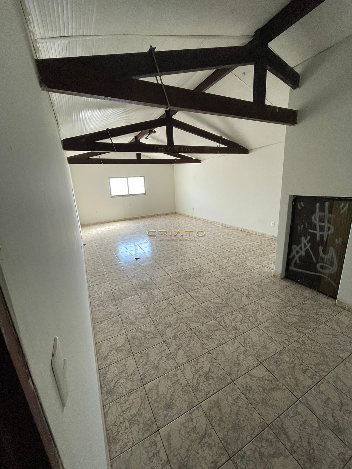 Casa à venda com 3 quartos, 170m² - Foto 8