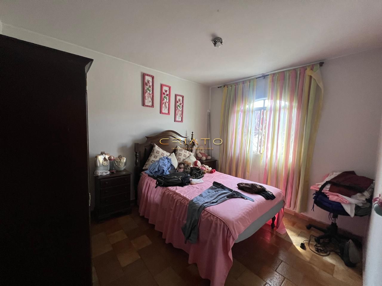 Casa à venda com 3 quartos, 218m² - Foto 6
