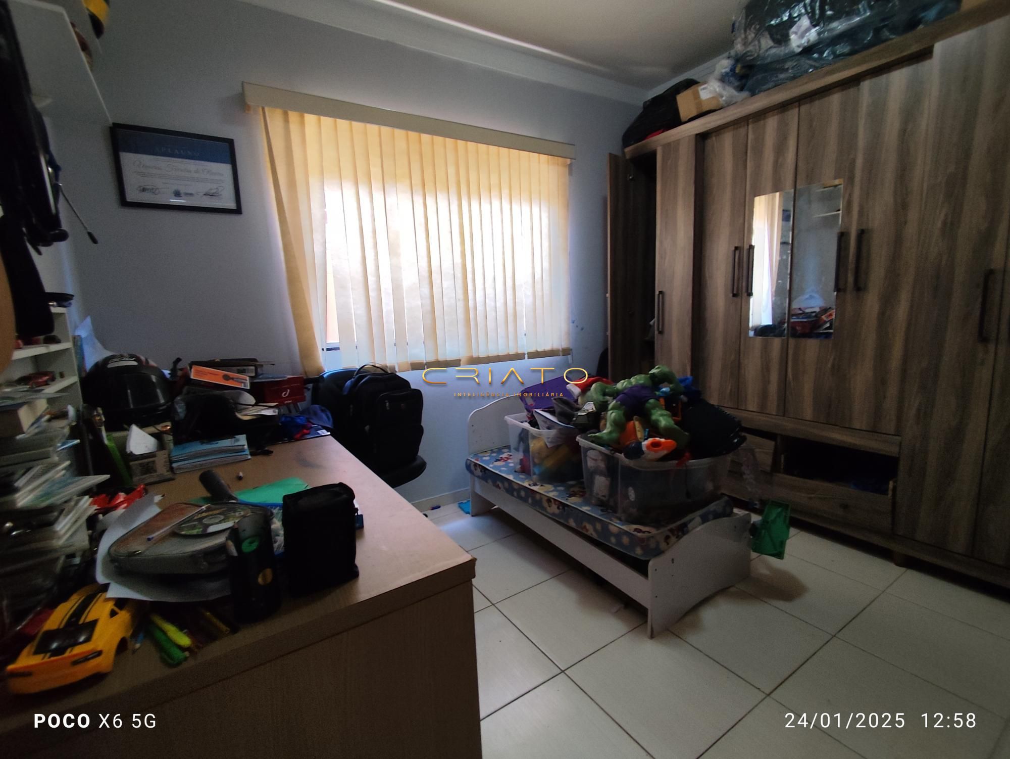 Casa à venda com 3 quartos, 120m² - Foto 4