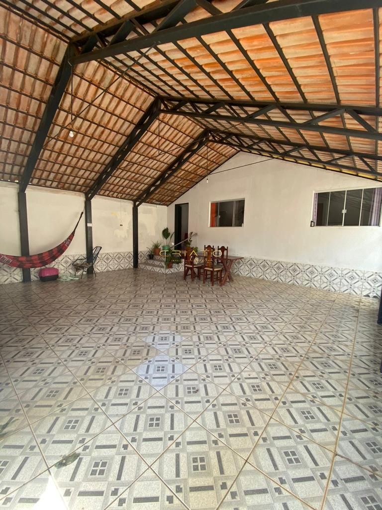 Casa à venda com 3 quartos, 130m² - Foto 2