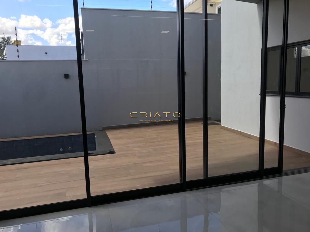 Casa à venda com 3 quartos, 231m² - Foto 18