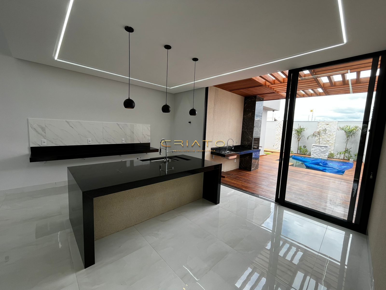 Casa à venda com 3 quartos, 180m² - Foto 7