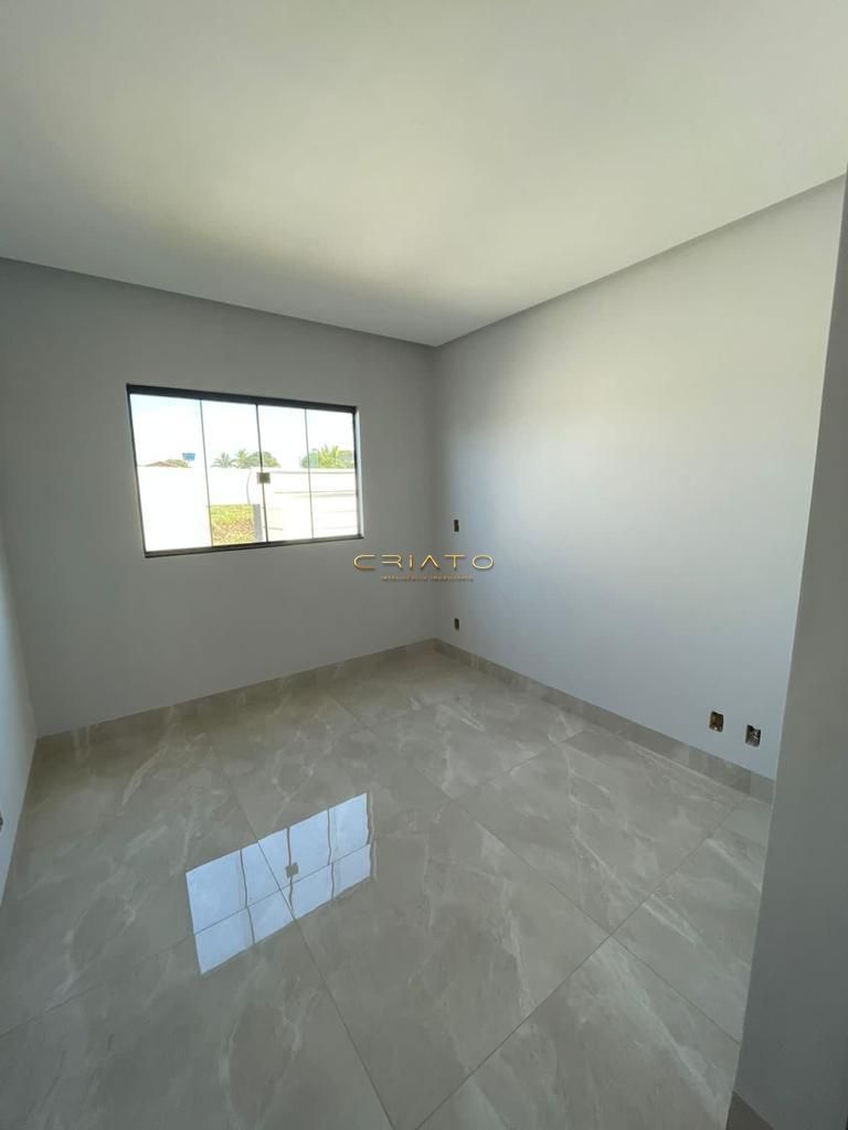 Casa térrea com 3/4 sendo 1 suíte no jardim tropical, aparec