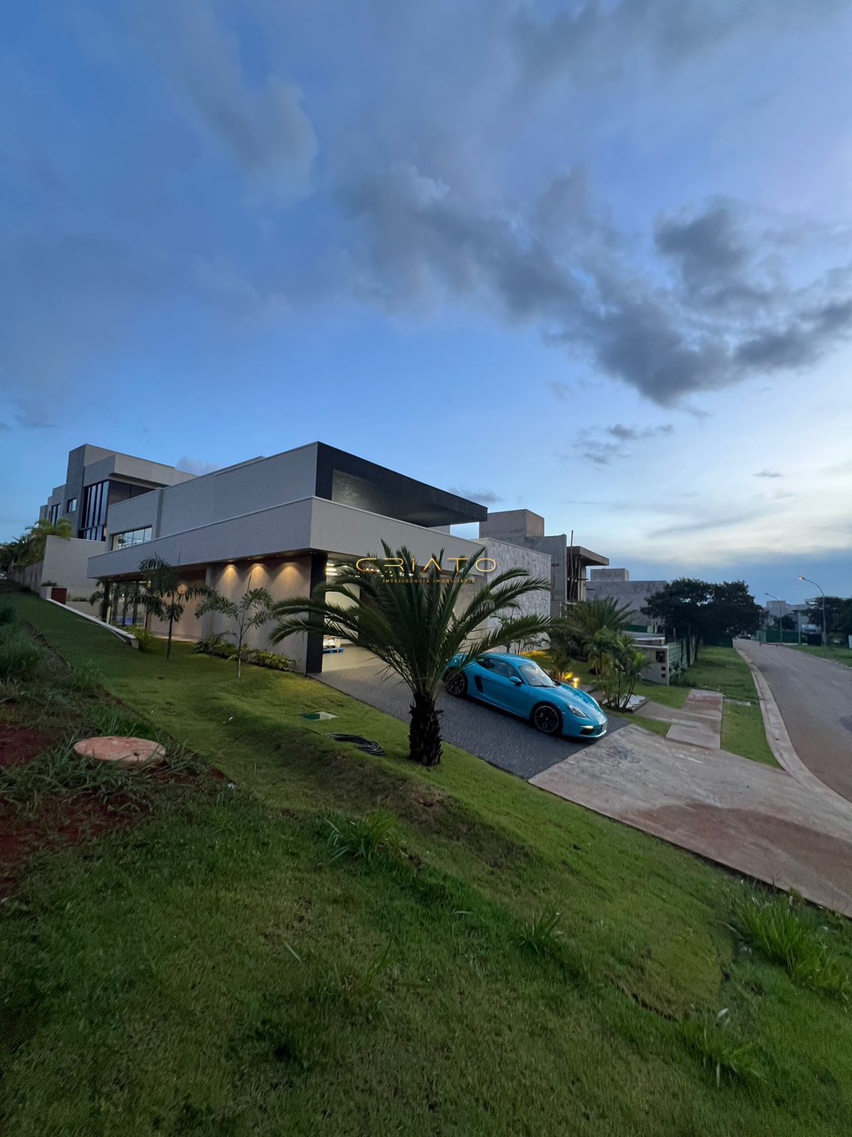 Casa de Condomínio à venda com 4 quartos, 278m² - Foto 2