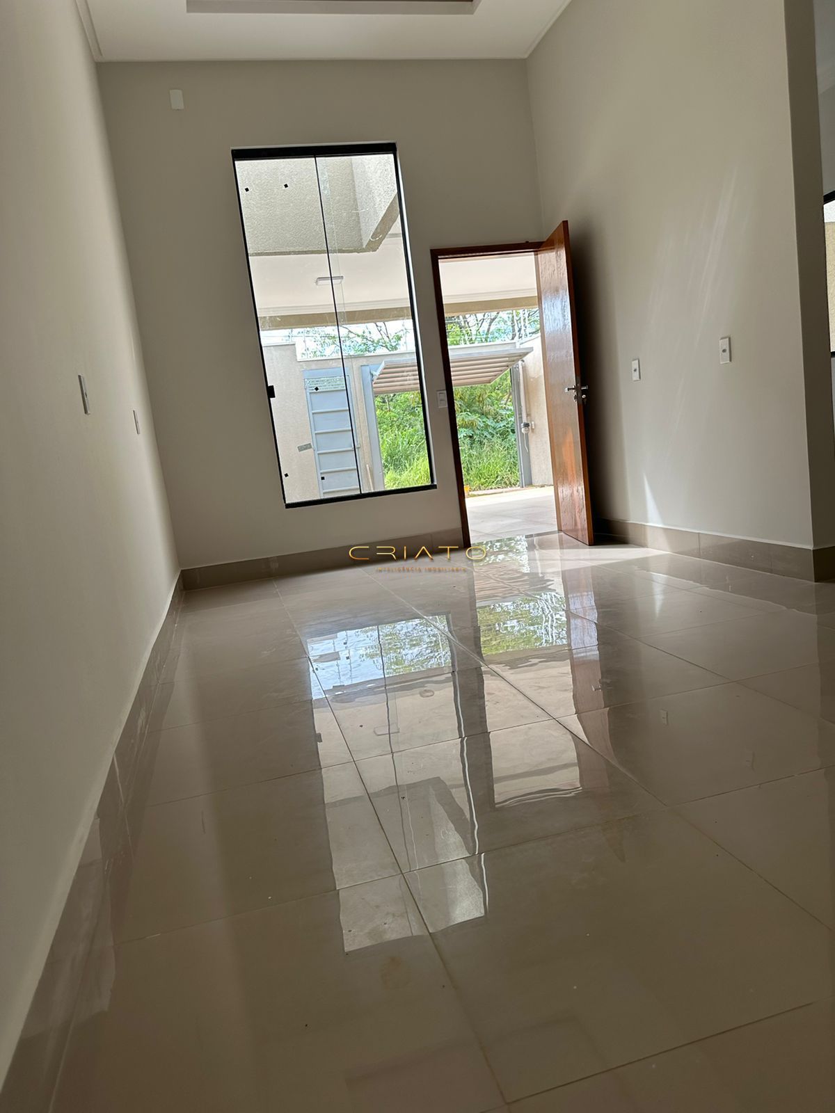 Casa à venda com 3 quartos, 104m² - Foto 2