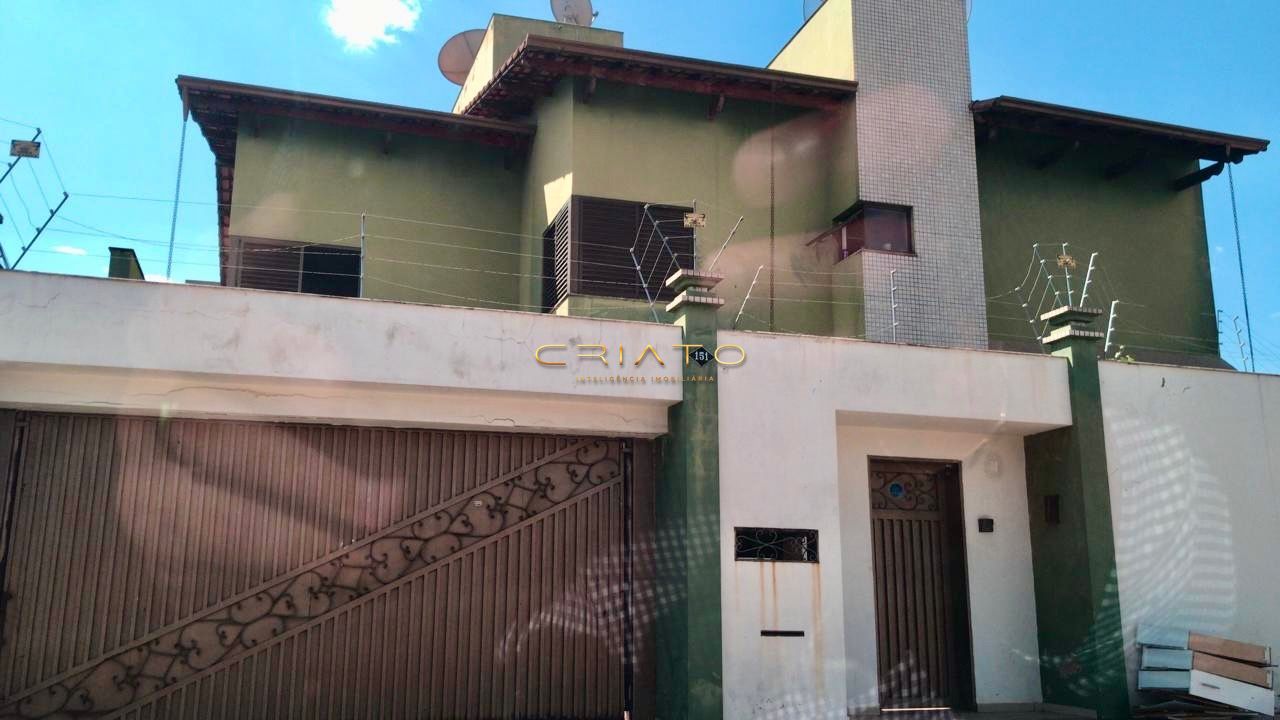 Sobrado à venda  no Jundiaí - Anápolis, GO. Imóveis