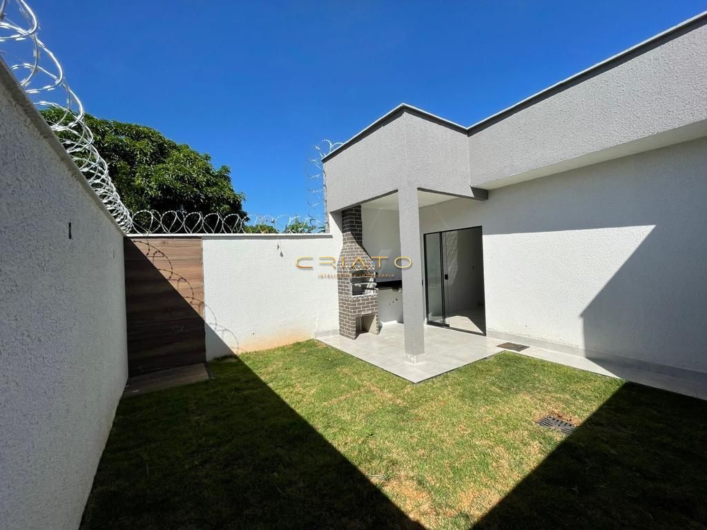 Casa térrea com 3/4 sendo 1 suíte no jardim tropical, aparec
