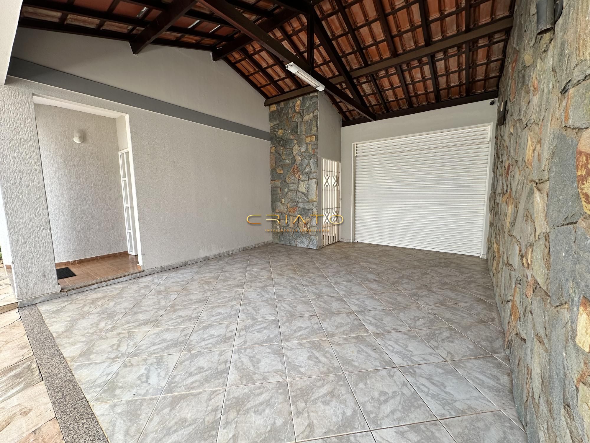 Sobrado à venda com 4 quartos, 475m² - Foto 2