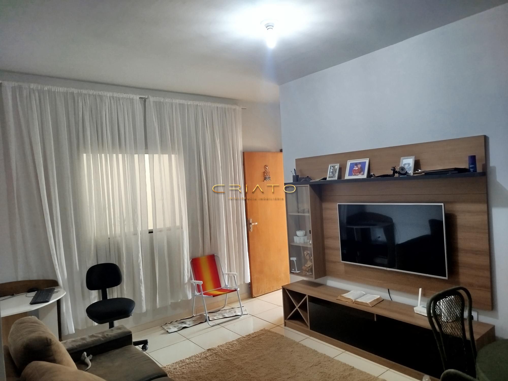 Casa à venda com 3 quartos, 95m² - Foto 4