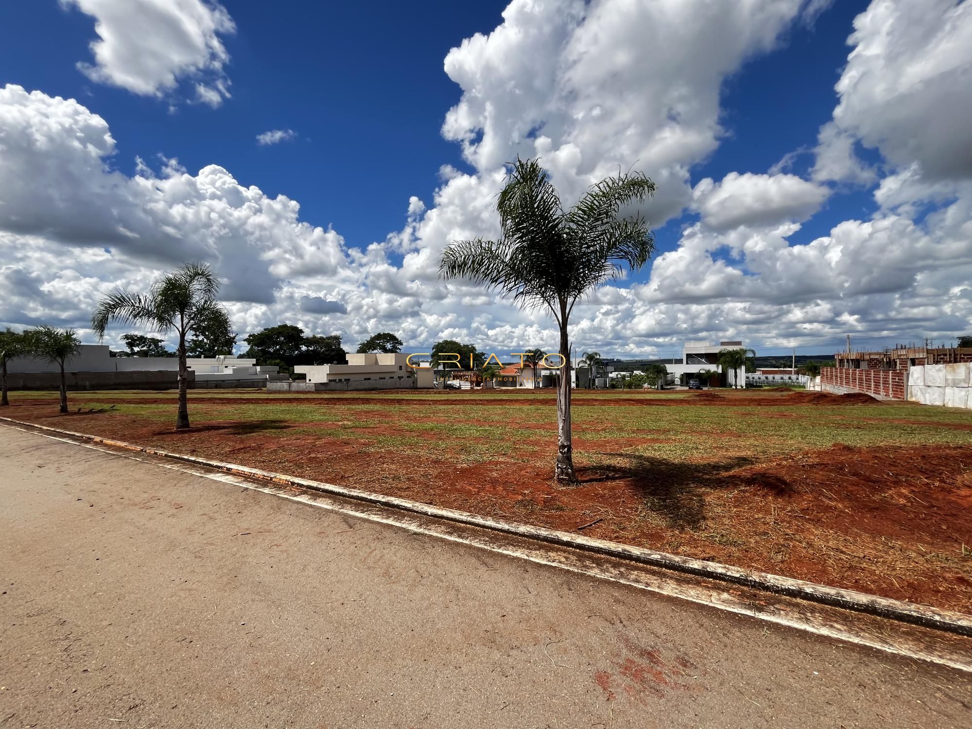 Terreno à venda, 360m² - Foto 1