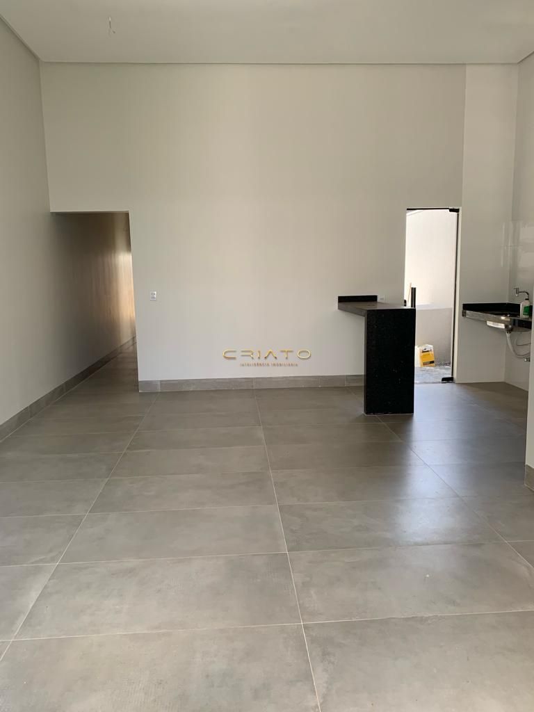 Casa à venda com 3 quartos, 226m² - Foto 3