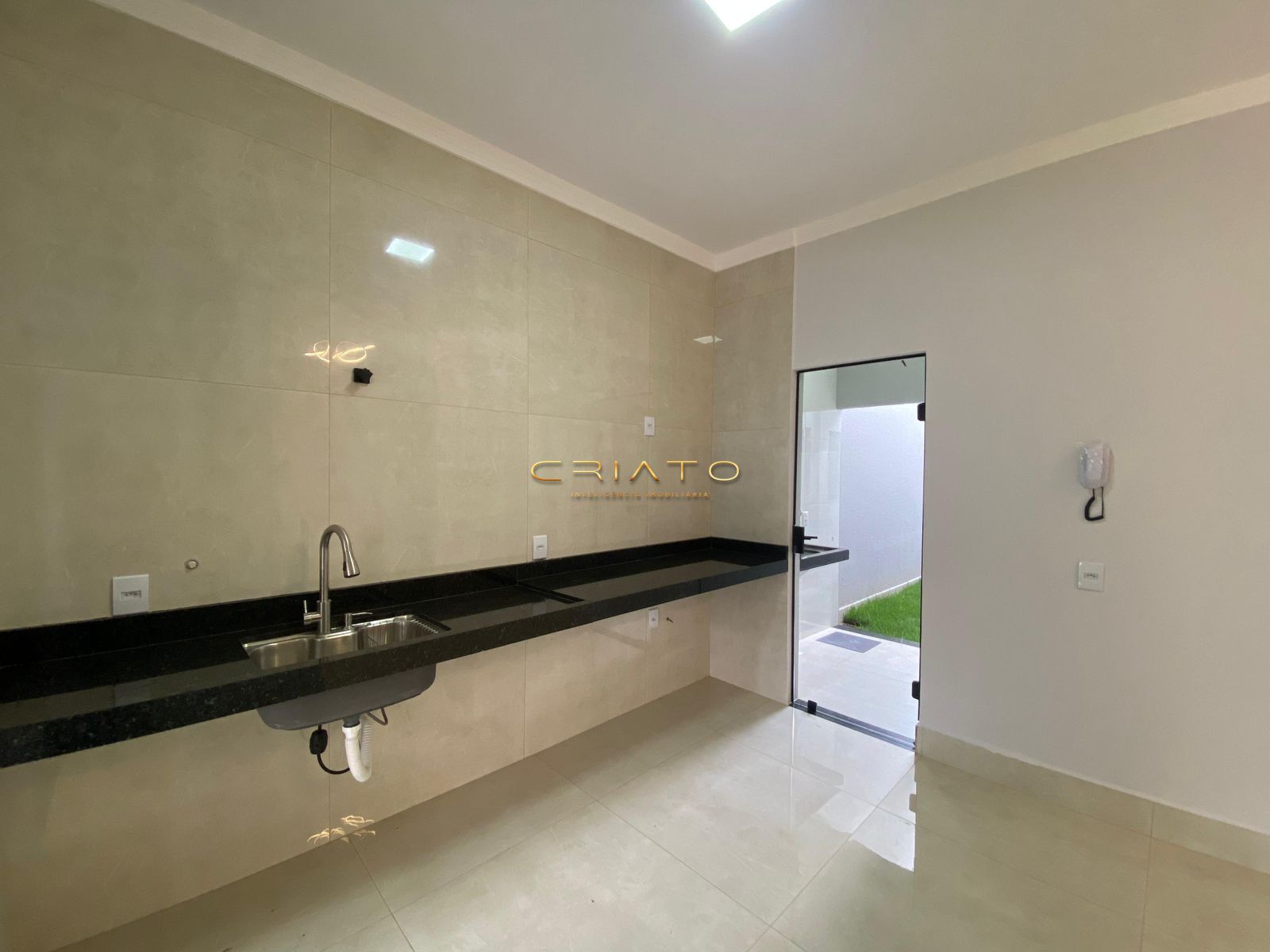Casa à venda com 3 quartos, 105m² - Foto 8