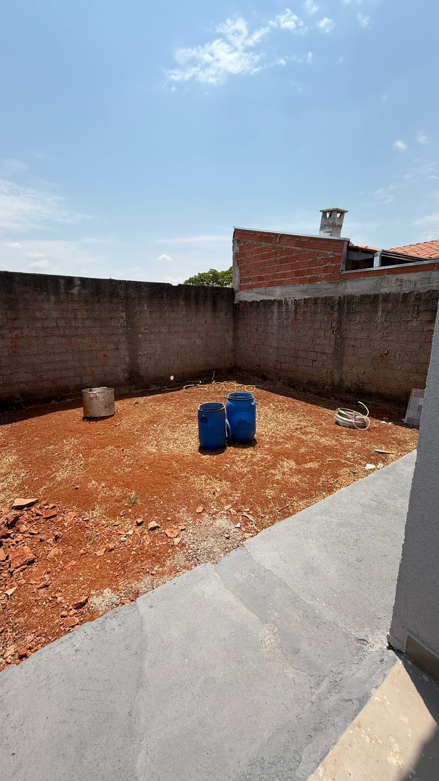 Casa com 2 Dormitórios à venda, 180 m² por R$ 285.000,00 Casa com 2 Dormitórios à venda, 180 m² por R$ 285.000,00