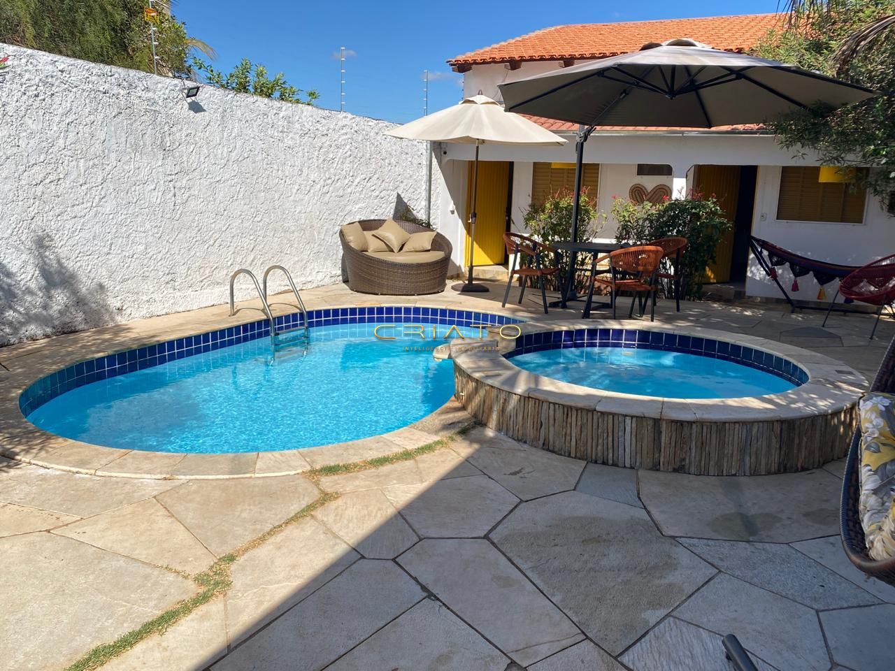 Casa, 3 quartos, 280 m² - Foto 1