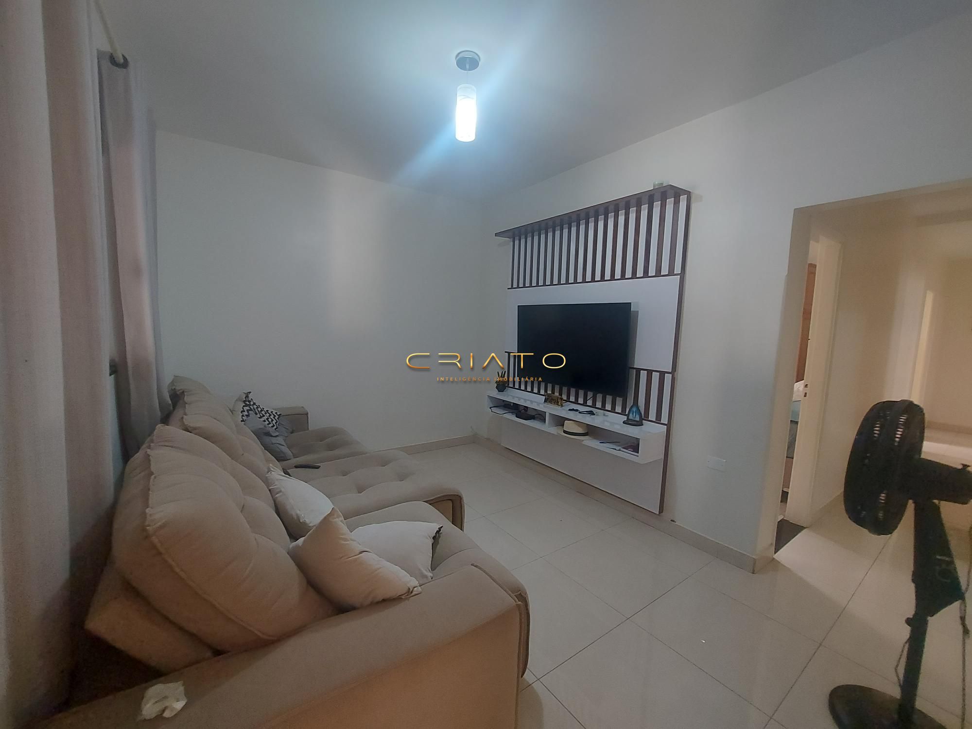 Casa à venda com 4 quartos, 160m² - Foto 3