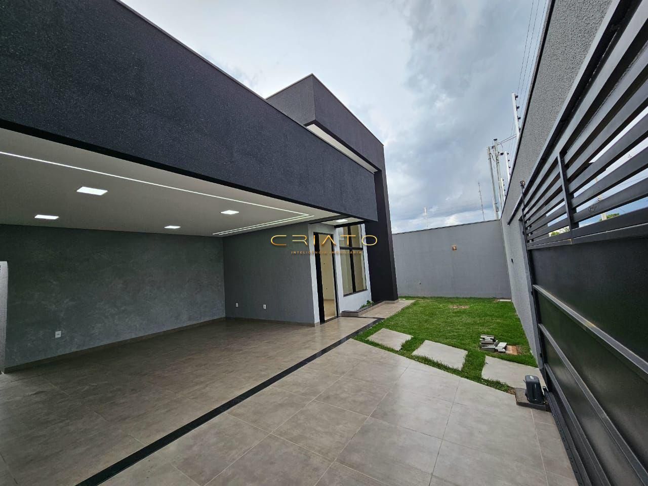 Casa à venda com 3 quartos, 175m² - Foto 1