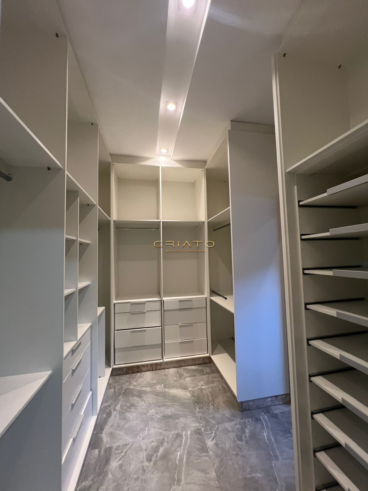 Casa, 4 quartos, 230 m² - Foto 11