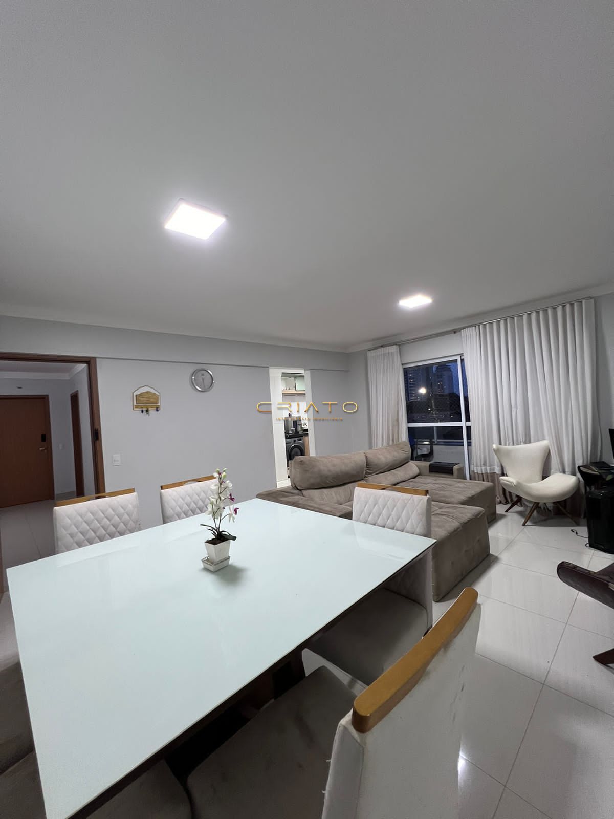 Apartamento à venda com 3 quartos, 118m² - Foto 1