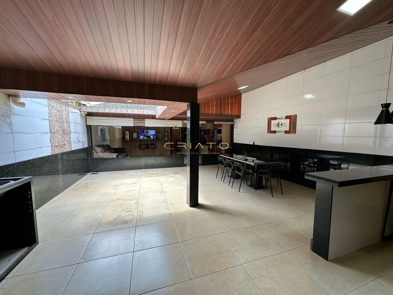 Casa à venda com 3 quartos, 210m² - Foto 11