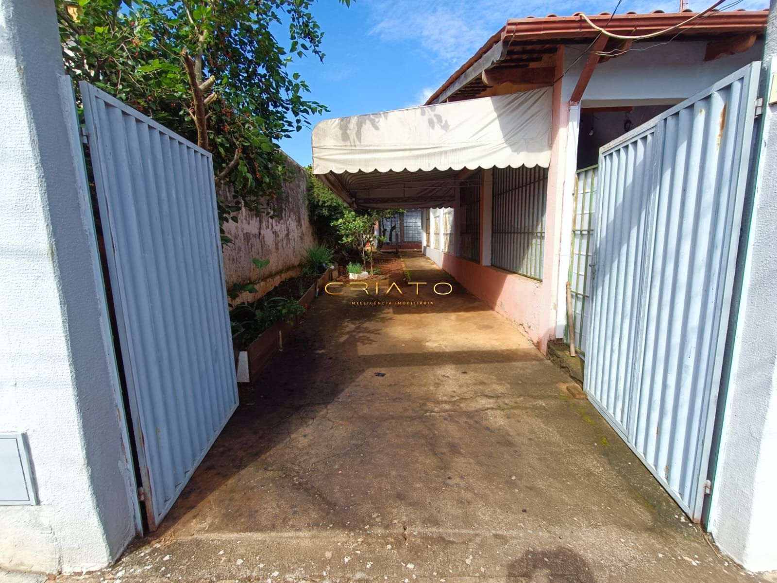 Casa à venda com 3 quartos, 210m² - Foto 17