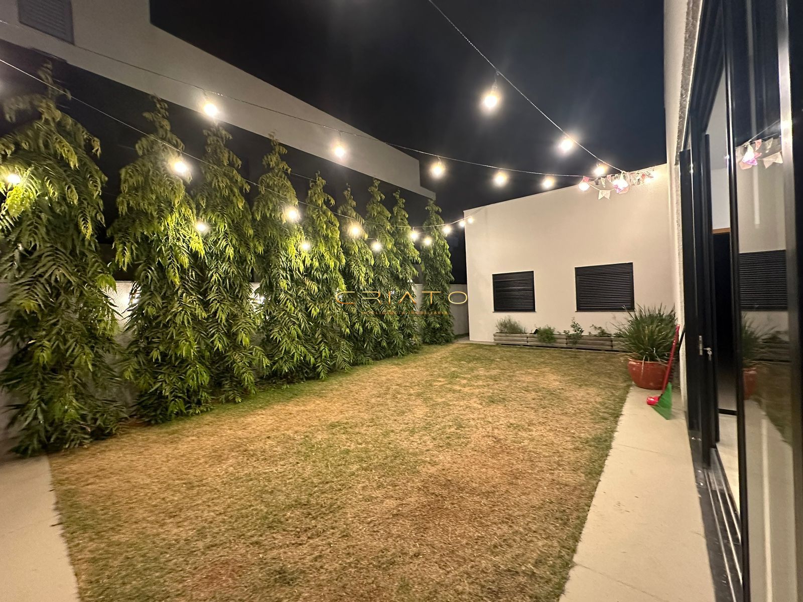 Casa à venda com 3 quartos, 170m² - Foto 3