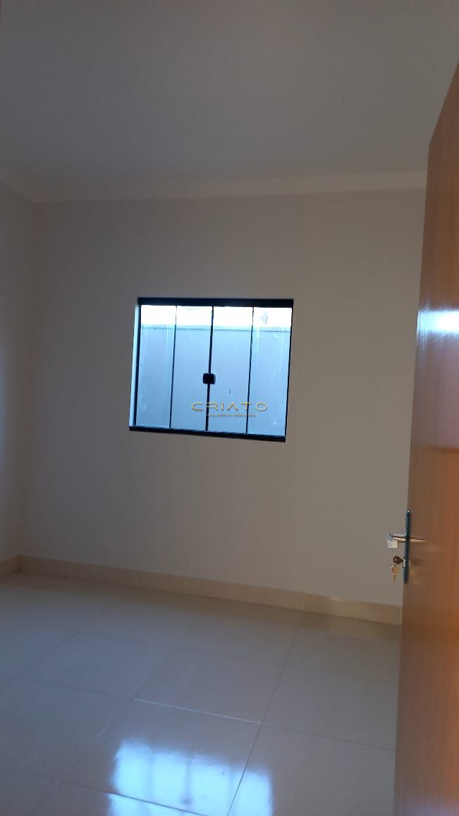 Casa à venda com 3 quartos, 90m² - Foto 12